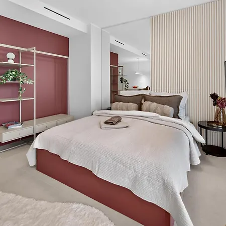 Historic Center - Near Castle & River Apartamento *