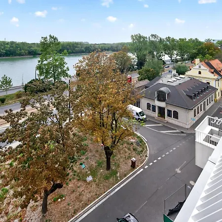 Historic Center - Near Castle & River Bratislava